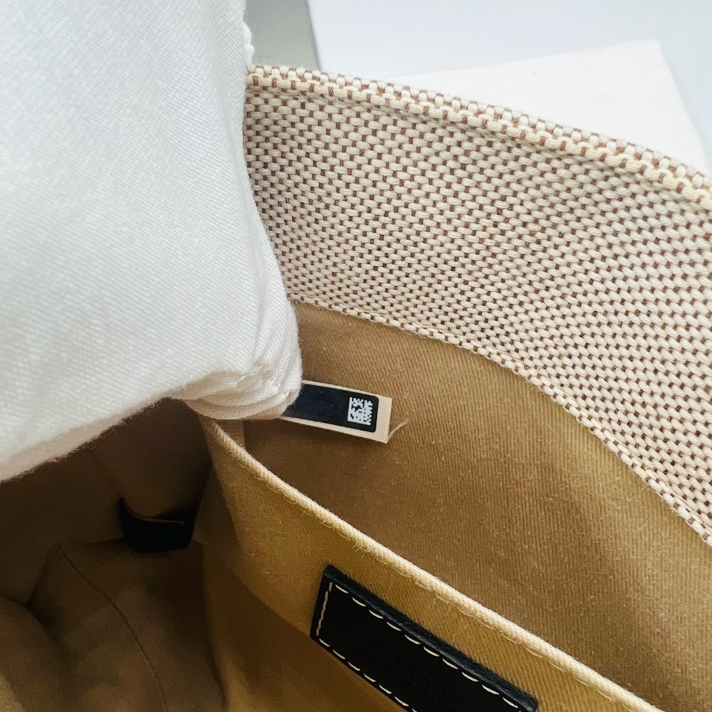 Chloe Woody Tote - Picture 5 of 14